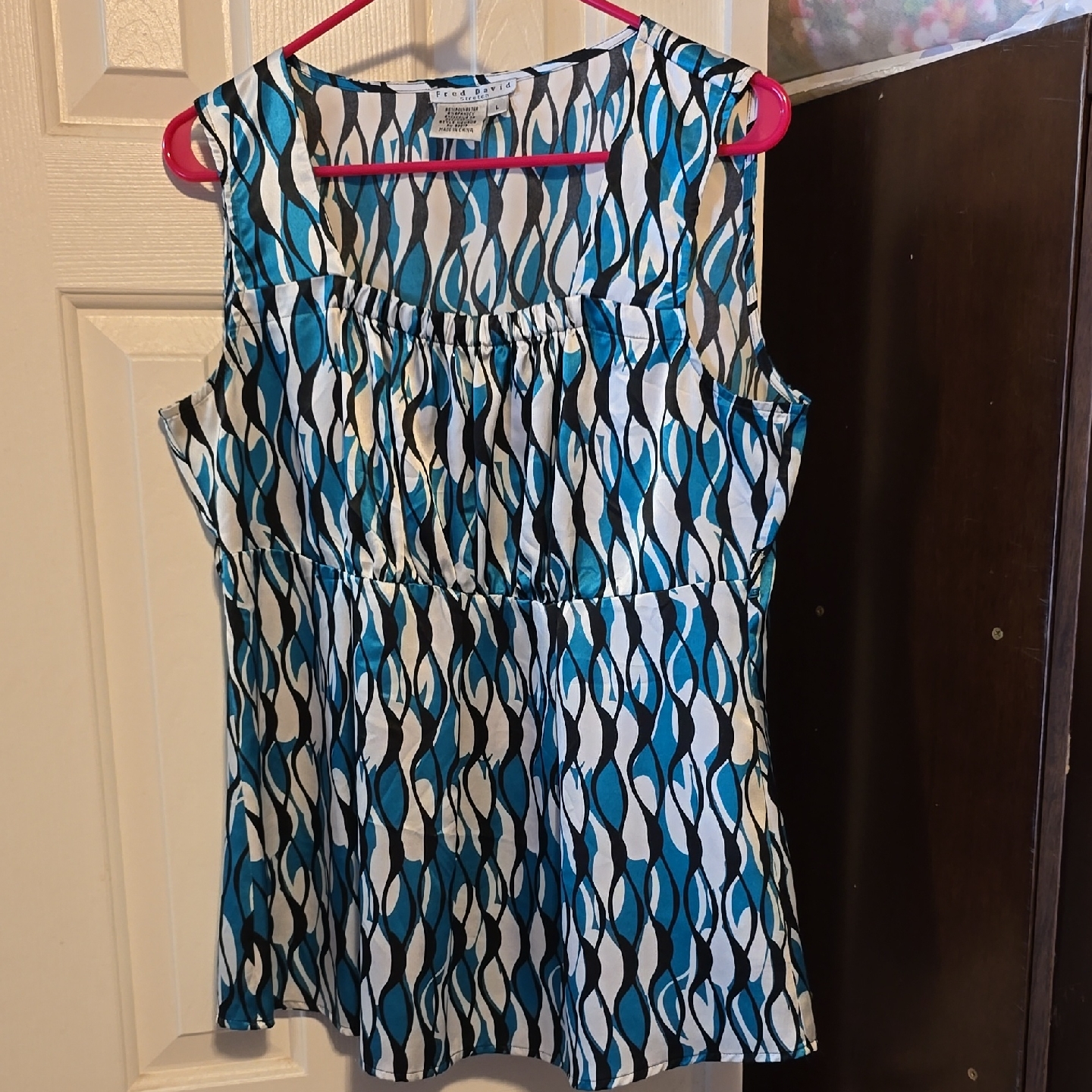 Fred David Blue And White Sleeveless Top Fred David Blue And White Sleeveless Top
